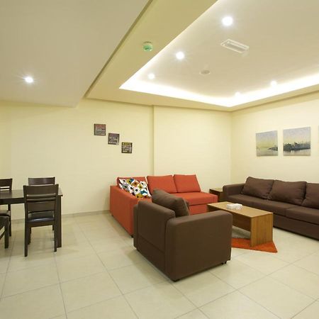 Lujain Hotel فندق النور واللجين Amman Esterno foto