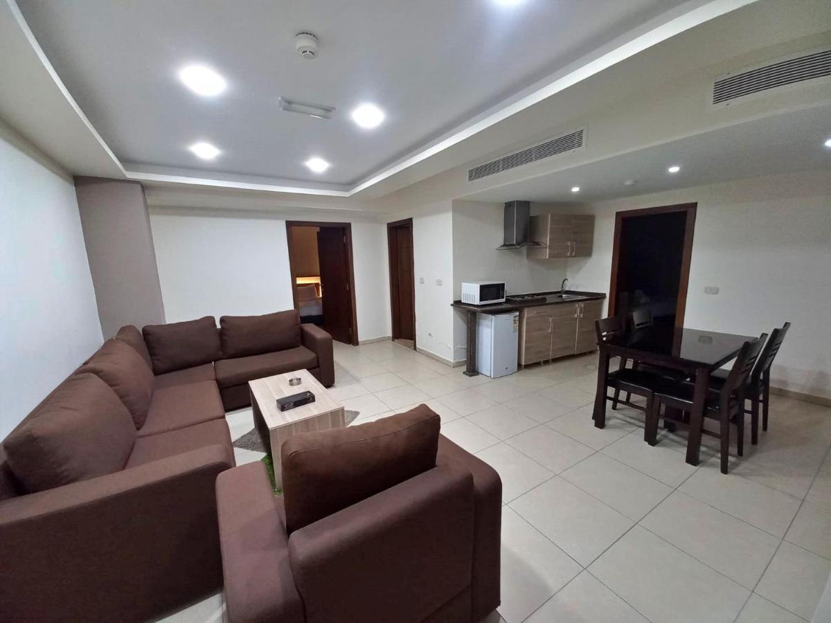 Lujain Hotel فندق النور واللجين Amman Esterno foto