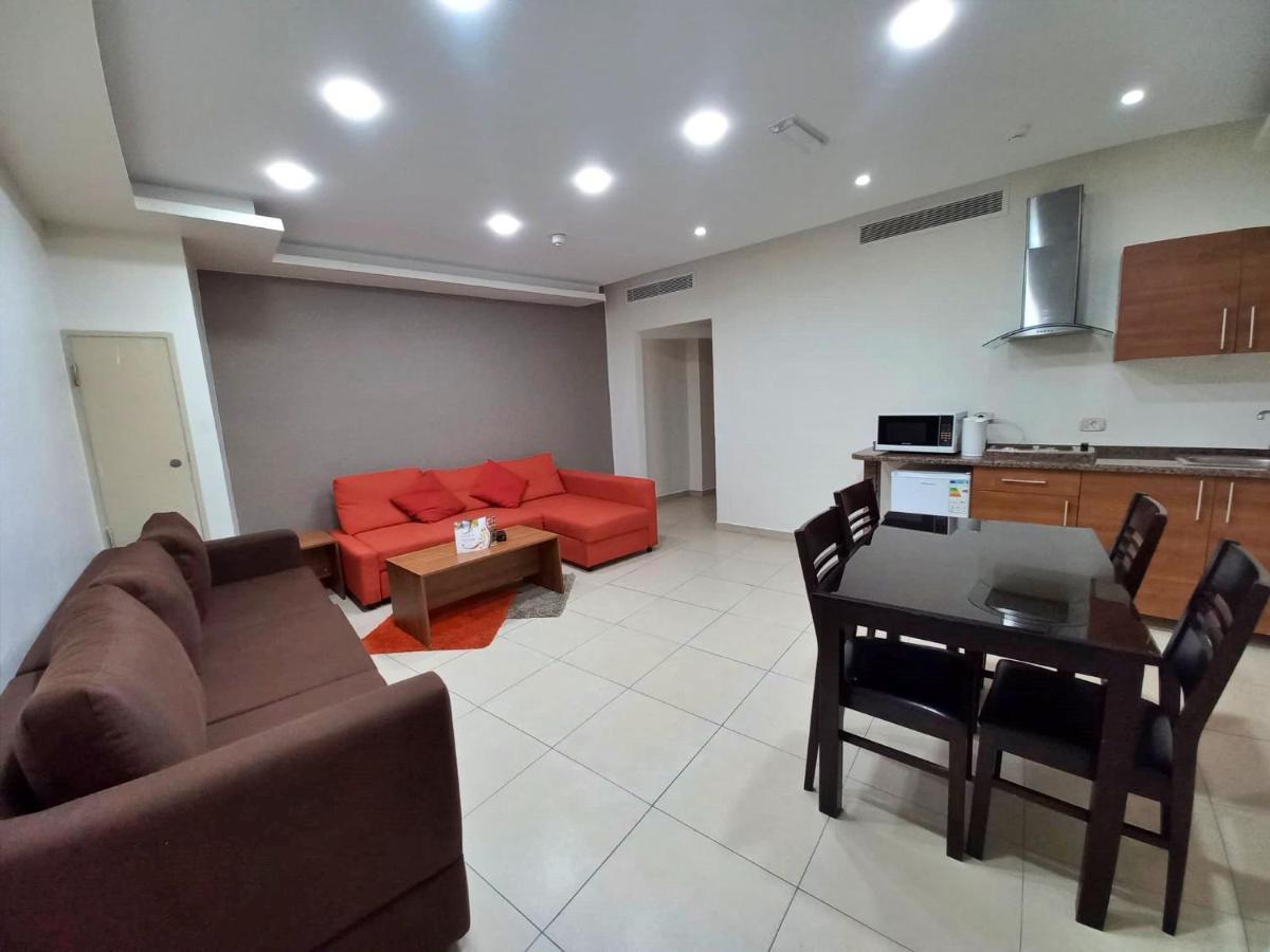 Lujain Hotel فندق النور واللجين Amman Esterno foto