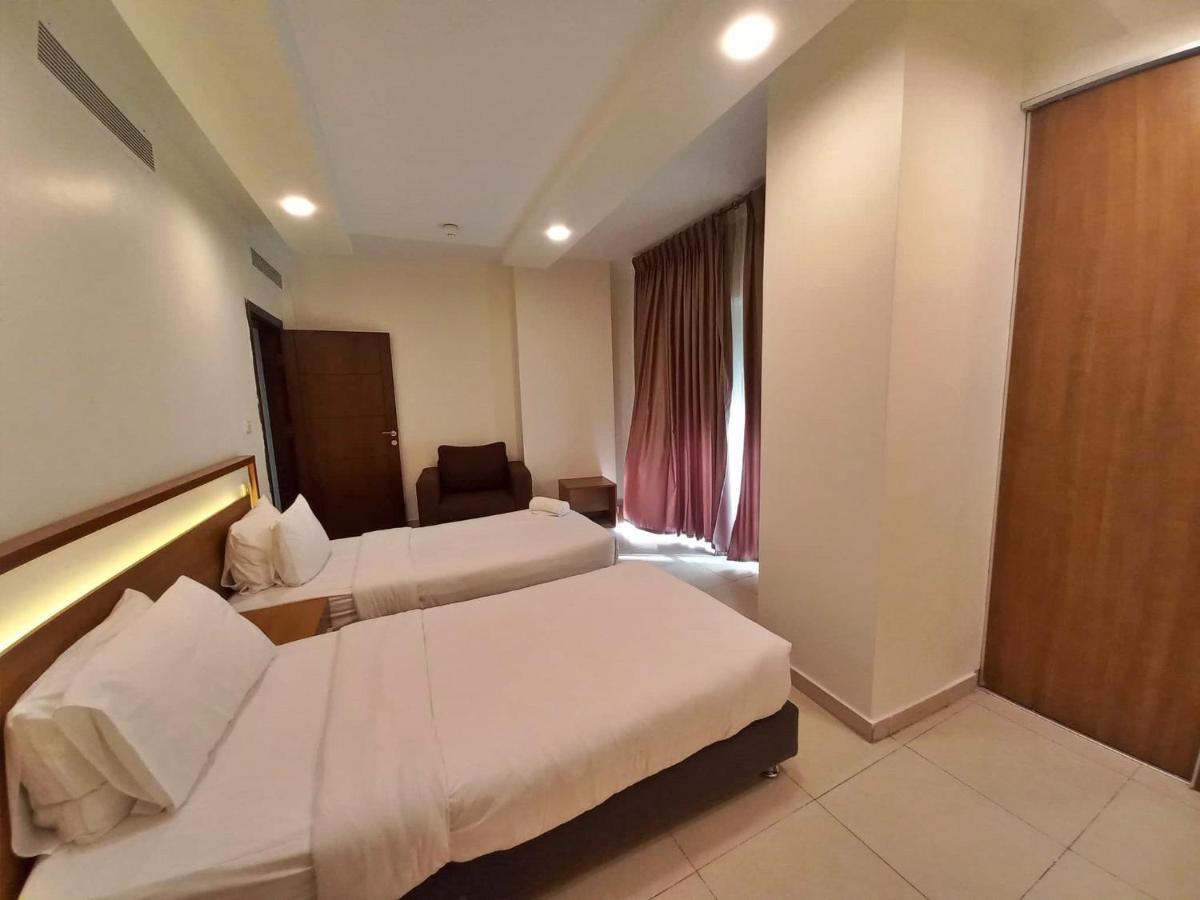 Lujain Hotel فندق النور واللجين Amman Esterno foto