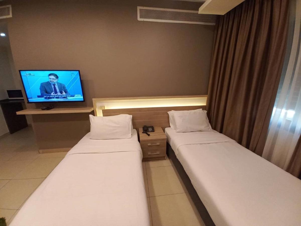 Lujain Hotel فندق النور واللجين Amman Esterno foto