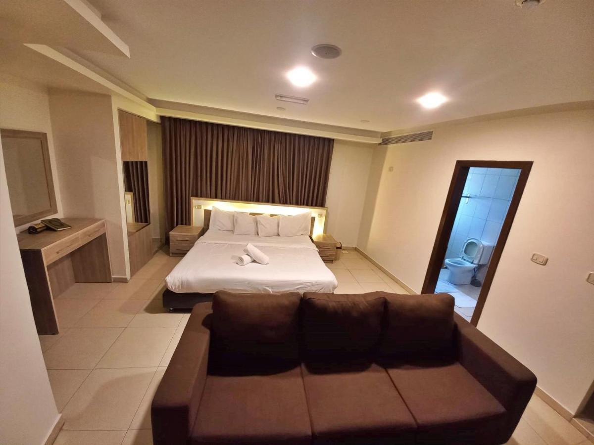 Lujain Hotel فندق النور واللجين Amman Esterno foto