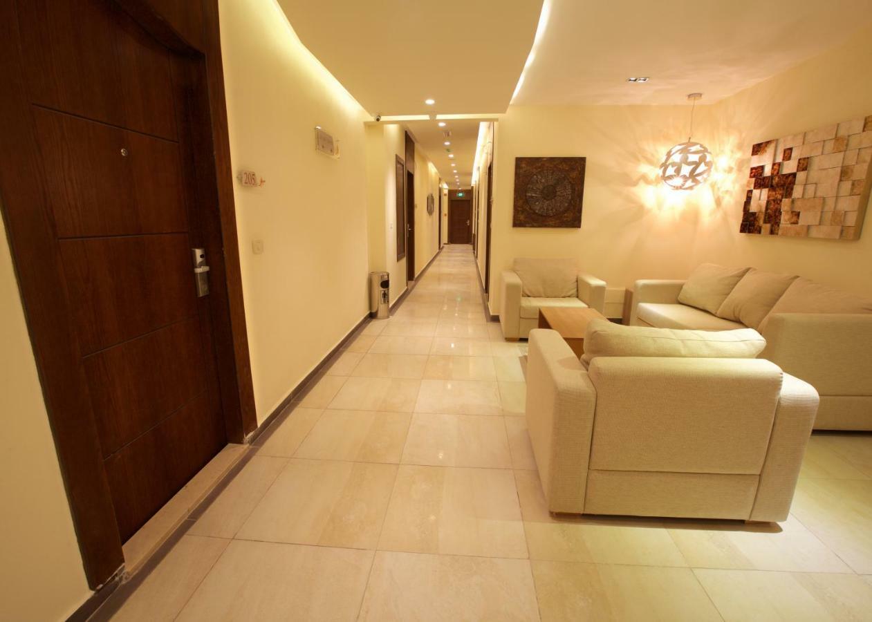 Lujain Hotel فندق النور واللجين Amman Esterno foto