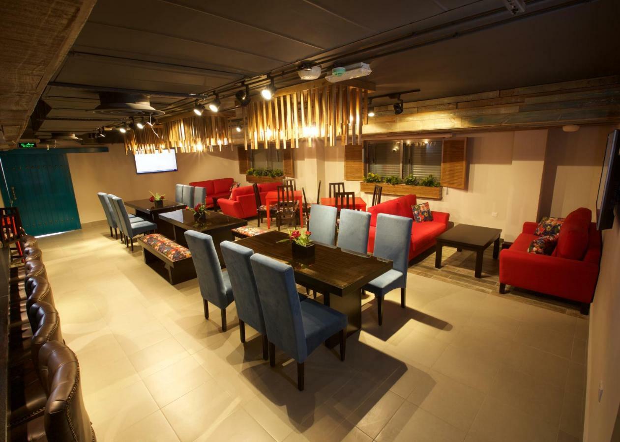 Lujain Hotel فندق النور واللجين Amman Esterno foto